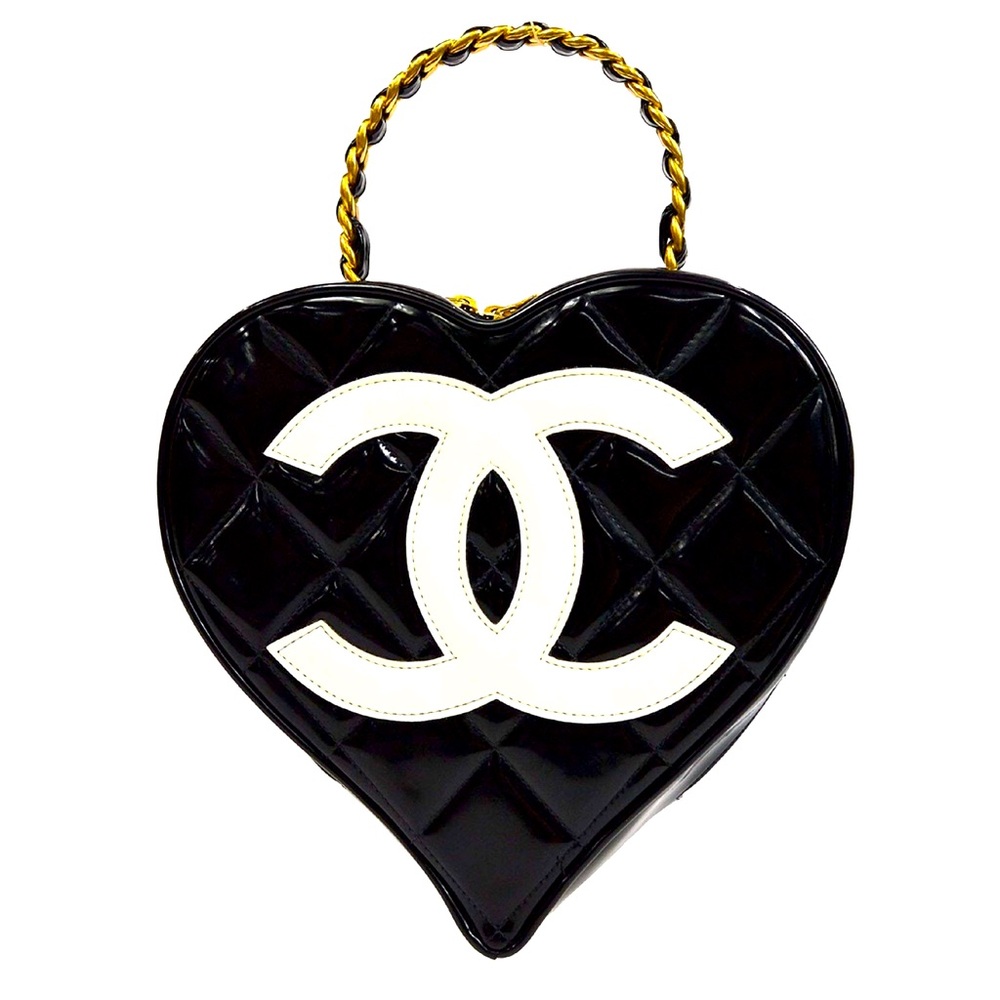 THE CHANEL BARBIE MOVIE HEART HAND BAG VERY RARE!!!!